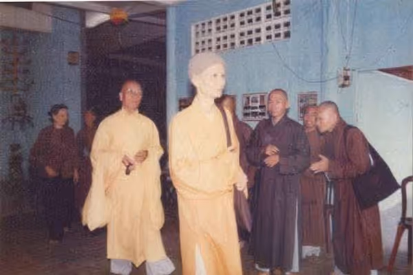 HÌNH ẢNH HOÀI NIỆM ÂN SƯ